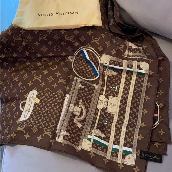 Louis Vuitton Accessories - Louis Vuitton scarf